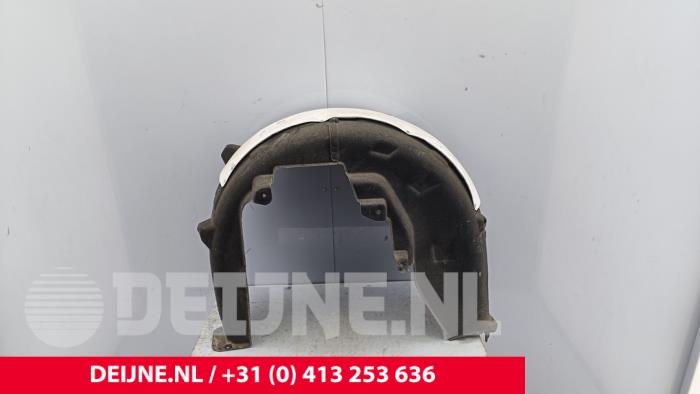 Używane Nadkole Volvo EX30 Single Motor Cena € 151,25 Z VAT oferowane przez van Deijne Onderdelen Uden B.V.