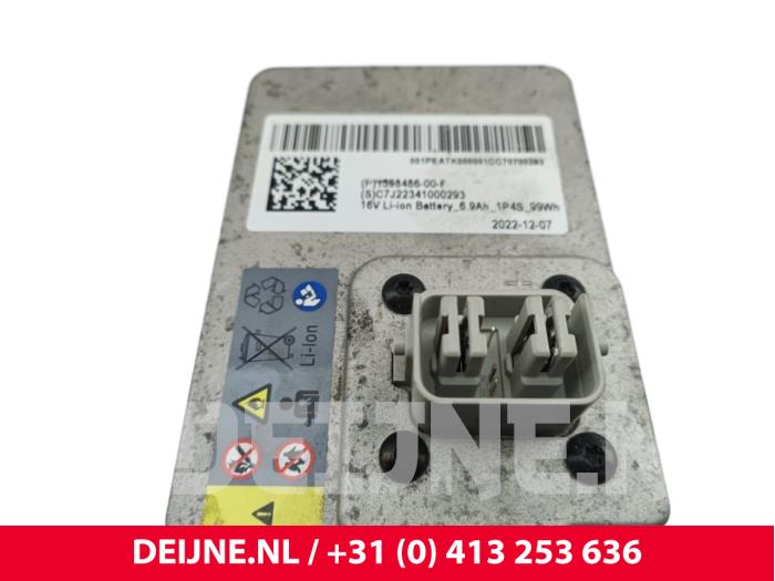 Używane Akumulator (Hybryda) Tesla Model Y (5YJY) RWD Cena € 278,30 Z VAT oferowane przez van Deijne Onderdelen Uden B.V.