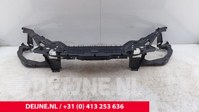 Nya Front Volvo S60 Pris € 271,04 Inklusive moms erbjuds av van Deijne Onderdelen Uden B.V.