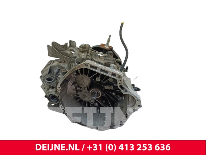 Usagé Boîte de vitesse Mercedes Vito (447.6) 1.7 110 CDI 16V Prix € 1.210,00 Prix TTC proposé par van Deijne Onderdelen Uden B.V.
