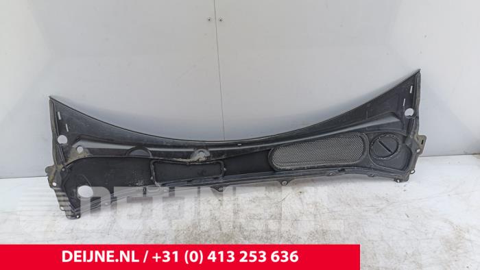 Używane Parawan Volvo V90 II (PW) 2.0 B6 Mild Hybrid AWD Cena € 60,00 Procedura marży oferowane przez van Deijne Onderdelen Uden B.V.