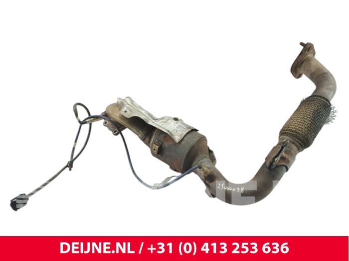 Usagé Catalyseur Ford Transit Connect (PJ2) 1.0 EcoBoost 12V Prix € 393,25 Prix TTC proposé par van Deijne Onderdelen Uden B.V.