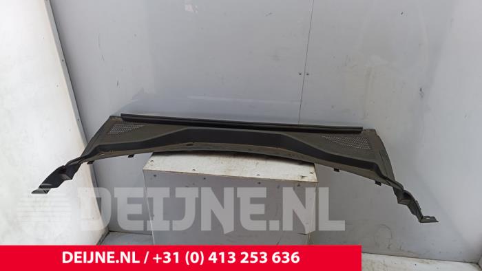 Używane Parawan BYD Seal U 1.5 DM-I FWD Cena € 217,80 Z VAT oferowane przez van Deijne Onderdelen Uden B.V.