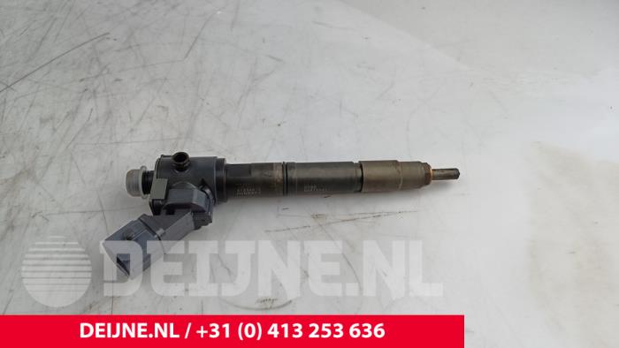 Usagé Injecteurs Volvo V40 (MV) 2.0 D2 16V Prix € 80,00 Règlement à la marge proposé par van Deijne Onderdelen Uden B.V.