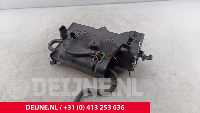 Begagnade Bränslefilterhus Volkswagen Transporter T5 2.0 TDI DRF Pris € 24,20 Inklusive moms erbjuds av van Deijne Onderdelen Uden B.V.