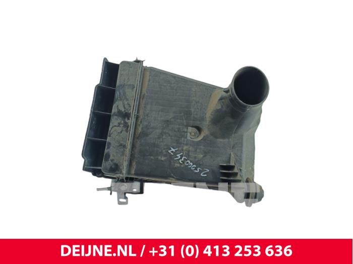 Gebrauchte Luftfiltergehäuse Renault Kangoo Express (FW) 1.5 dCi 70 Preis € 18,15 Mit Mehrwertsteuer angeboten von van Deijne Onderdelen Uden B.V.