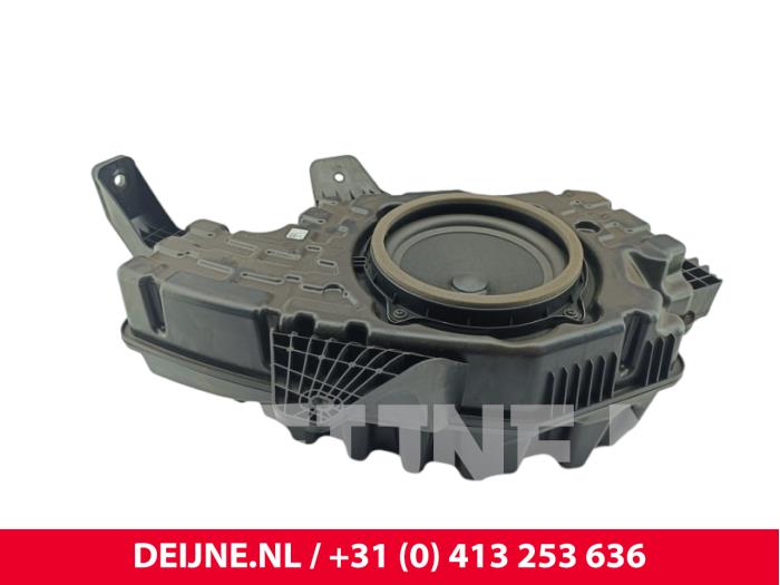Begagnade Bashögtalare BYD Seal U 1.5 DM-I FWD Pris € 78,65 Inklusive moms erbjuds av van Deijne Onderdelen Uden B.V.