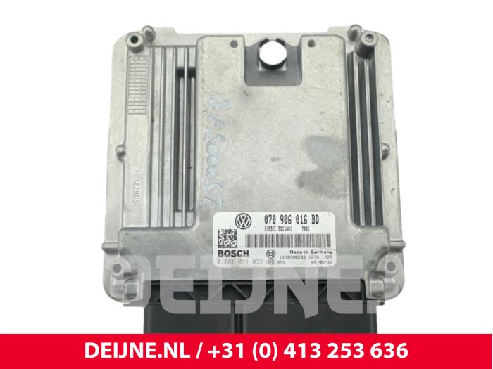 Used Engine management computer Volkswagen Transporter T5 2.5 TDi Price € 205,70 Inclusive VAT offered by van Deijne Onderdelen Uden B.V.