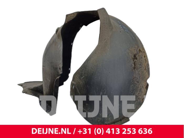 Używane Nadkole Volkswagen Caddy III (2KA,2KH,2CA,2CH) 1.6 TDI 16V Cena € 24,20 Z VAT oferowane przez van Deijne Onderdelen Uden B.V.