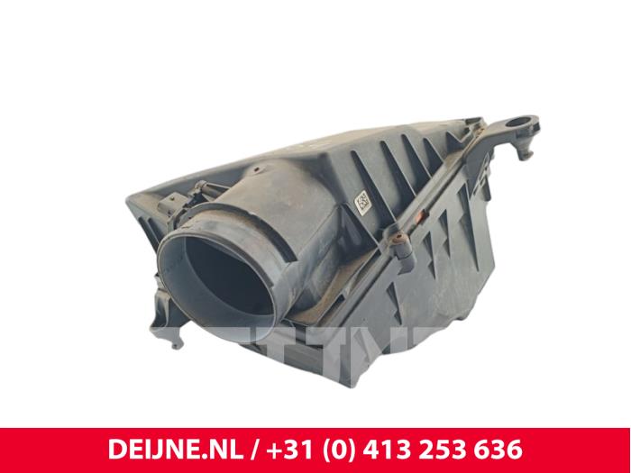 Begagnade Luftfilterhus Volvo V90 II (PW) 2.0 B6 Mild Hybrid AWD Pris € 100,00 Marginaltabell erbjuds av van Deijne Onderdelen Uden B.V.
