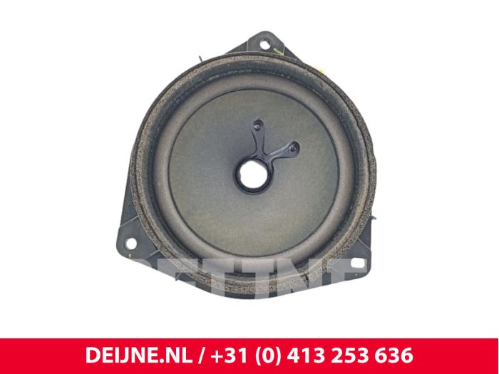 Używane Glosnik BYD Atto 3 60 kWh Cena € 48,40 Z VAT oferowane przez van Deijne Onderdelen Uden B.V.