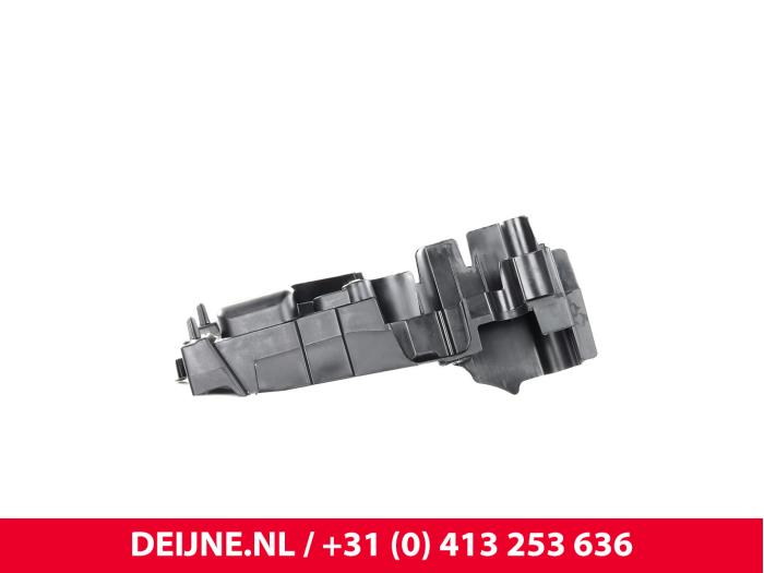 Nya Framdelsstöd Mercedes Sprinter Pris € 31,46 Inklusive moms erbjuds av van Deijne Onderdelen Uden B.V.