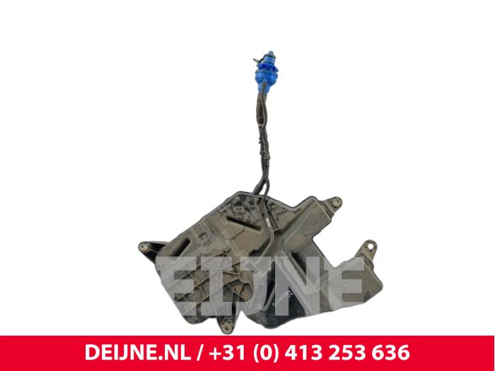 Gebrauchte Adblue Tank Ford Transit Custom 2.0 EcoBlue 136 Preis € 496,10 Mit Mehrwertsteuer angeboten von van Deijne Onderdelen Uden B.V.