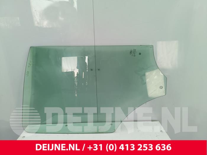 Usados Ventanilla triangular derecha delante Mercedes Sprinter 3,5t (906.63) 316 CDI 16V Precio € 54,45 IVA incluido ofrecido por van Deijne Onderdelen Uden B.V.