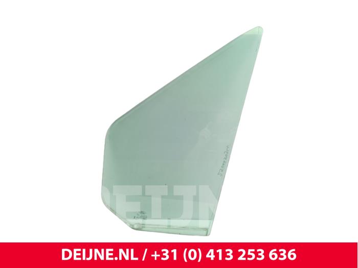 Usados Ventanilla triangular izquierda delante Ford Transit 2.2 TDCi 16V Precio € 66,55 IVA incluido ofrecido por van Deijne Onderdelen Uden B.V.
