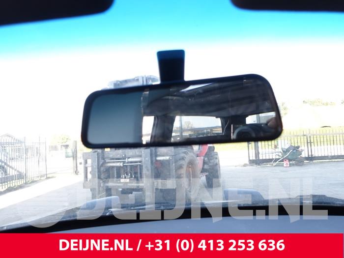 Używane Lusterko wewnetrzne Volvo 480 2.0i ES, S Cena € 15,00 Procedura marży oferowane przez van Deijne Onderdelen Uden B.V.