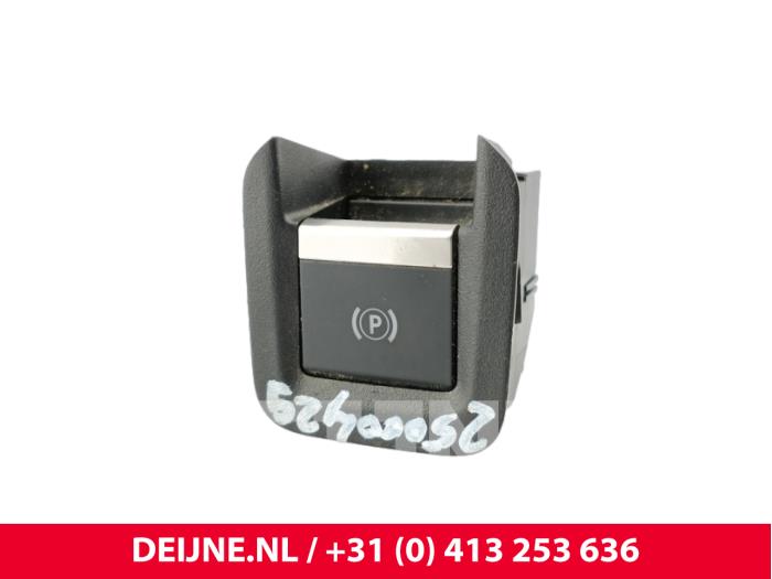 Gebrauchte Handbremse Schalter Peugeot Partner (EA//EF/EN/EU) 1.5 BlueHDi 100 Preis € 12,10 Mit Mehrwertsteuer angeboten von van Deijne Onderdelen Uden B.V.