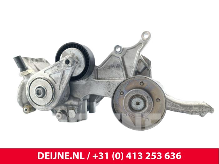 Gebrauchte Ölfiltergehäuse Volkswagen Transporter/Caravelle T6 2.0 TSI Preis € 193,60 Mit Mehrwertsteuer angeboten von van Deijne Onderdelen Uden B.V.