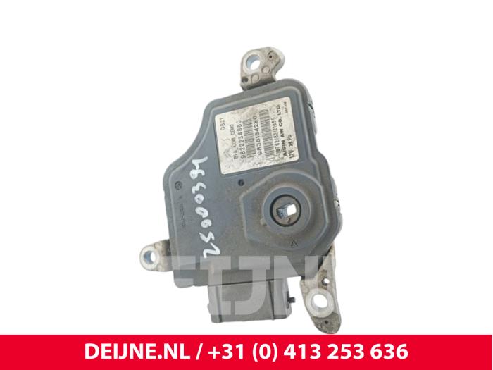 Used Automatic gearbox computer Citroen Jumpy 2.0 Blue HDI 145 Price € 484,00 Inclusive VAT offered by van Deijne Onderdelen Uden B.V.
