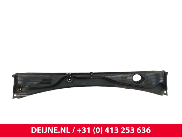 Używane Parawan Renault Express 1.3 TCE 100 16V Cena € 24,20 Z VAT oferowane przez van Deijne Onderdelen Uden B.V.