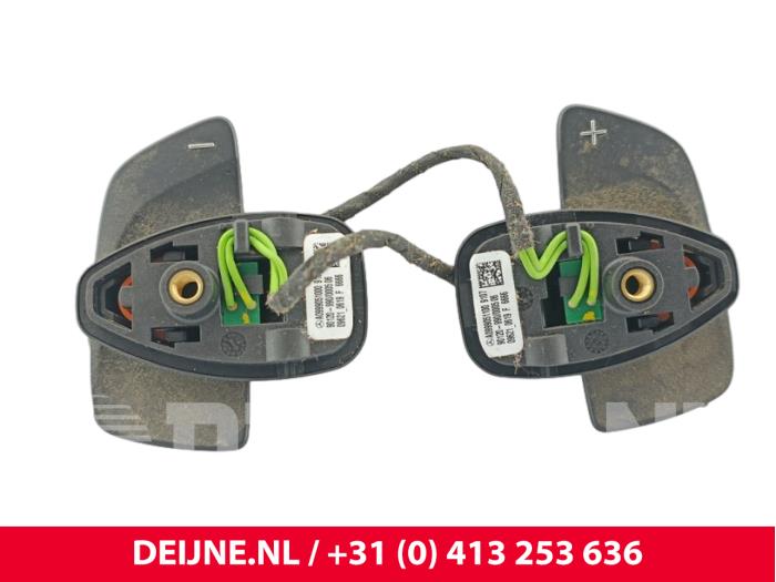 Gebrauchte Kippschalter Set Mercedes Vito (447.6) eVito 41/60/66 kWh Preis € 60,50 Mit Mehrwertsteuer angeboten von van Deijne Onderdelen Uden B.V.