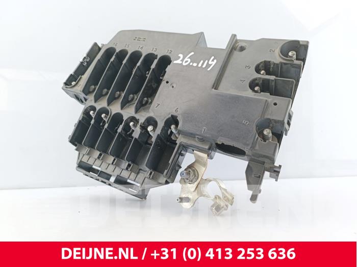 Gebrauchte Stromverteiler Mercedes Sprinter 3t (910.6) 215 CDI 2.0 D FWD Preis € 87,12 Mit Mehrwertsteuer angeboten von van Deijne Onderdelen Uden B.V.