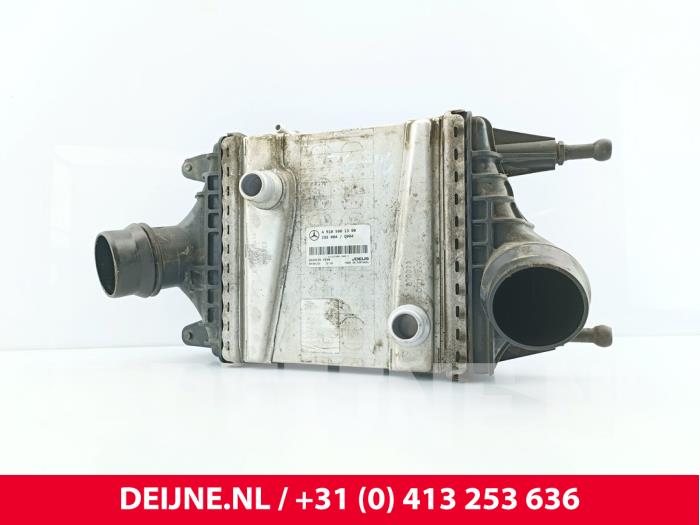 Gebrauchte Ladeluftkühler Mercedes Sprinter 3t (910.6) 215 CDI 2.0 D FWD Preis € 302,50 Mit Mehrwertsteuer angeboten von van Deijne Onderdelen Uden B.V.