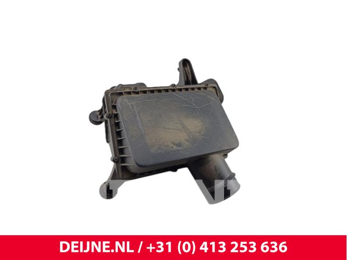 Begagnade Luftfilterhus Lynk &amp; Co 01 1.5 PHEV Pris € 84,70 Inklusive moms erbjuds av van Deijne Onderdelen Uden B.V.