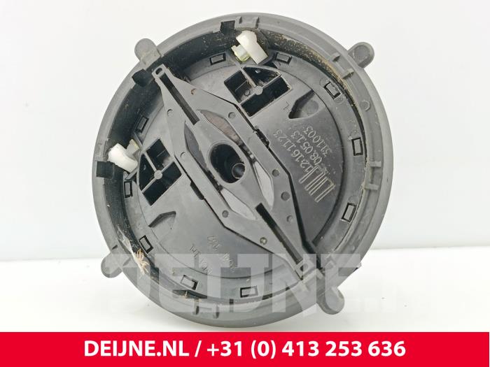 Używane Silnik lusterka lewego Volvo V60 I (FW/GW) 2.4 D6 20V Plug-in Hybrid AWD Cena € 30,00 Procedura marży oferowane przez van Deijne Onderdelen Uden B.V.