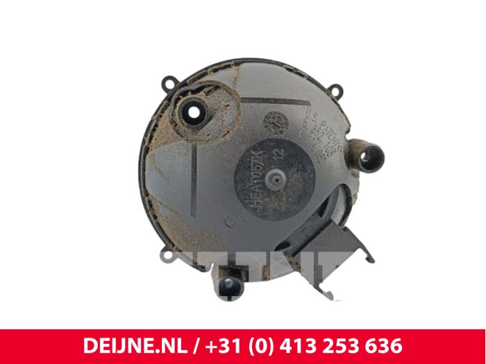 Używane Silnik lusterka prawego Volvo XC60 I (DZ) 2.4 D3 20V Cena € 45,00 Procedura marży oferowane przez van Deijne Onderdelen Uden B.V.