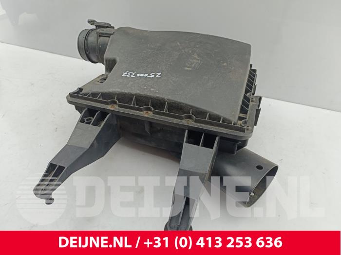 Begagnade Luftfilterhus Mercedes Sprinter 3,5t (906.63) 316 CDI 16V Pris € 54,45 Inklusive moms erbjuds av van Deijne Onderdelen Uden B.V.