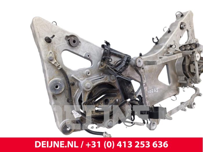 Engine mount from a Volvo C40 Recharge (XK) Recharge Twin 78 kWh 2021