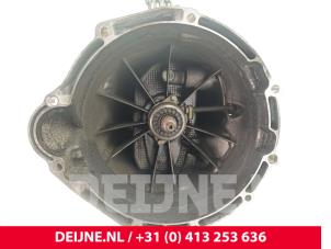 Getriebe van een Volkswagen Crafter (SY) 2.0 TDI RWD 2021
