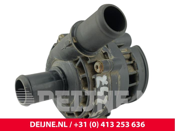 Begagnade Extra vattenpump Renault Master III (FV) 2.3 dCi 125 16V FWD Pris € 36,30 Inklusive moms erbjuds av van Deijne Onderdelen Uden B.V.
