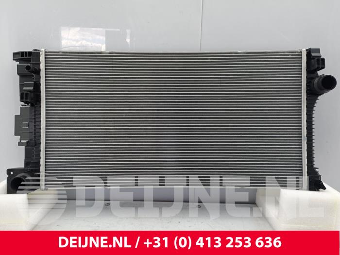 Nowe Chlodnica Volvo V90 Cena € 94,38 Z VAT oferowane przez van Deijne Onderdelen Uden B.V.