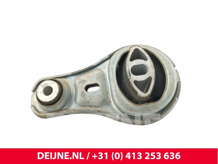 Used Engine mount Nissan Interstar 2.3 dCi 150 16V Price € 24,20 Inclusive VAT offered by van Deijne Onderdelen Uden B.V.