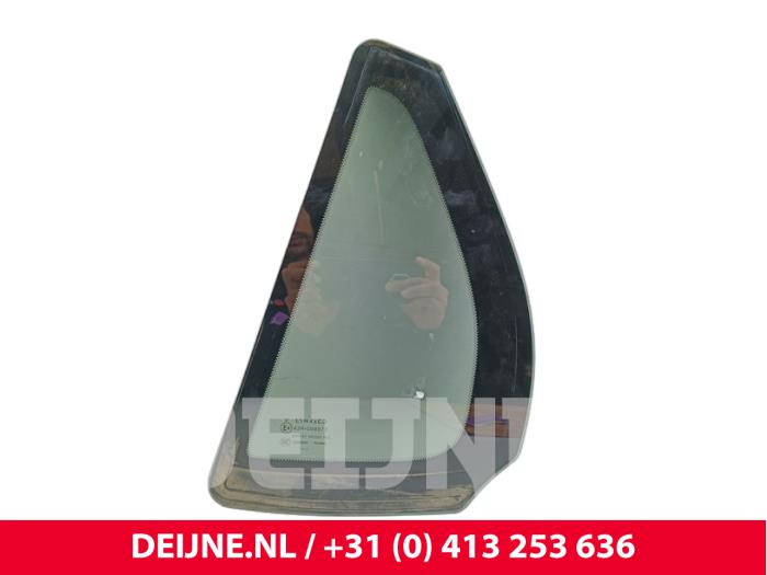 Usados Ventanilla triangular izquierda detrás Lynk &amp; Co 01 1.5 PHEV Precio € 121,00 IVA incluido ofrecido por van Deijne Onderdelen Uden B.V.