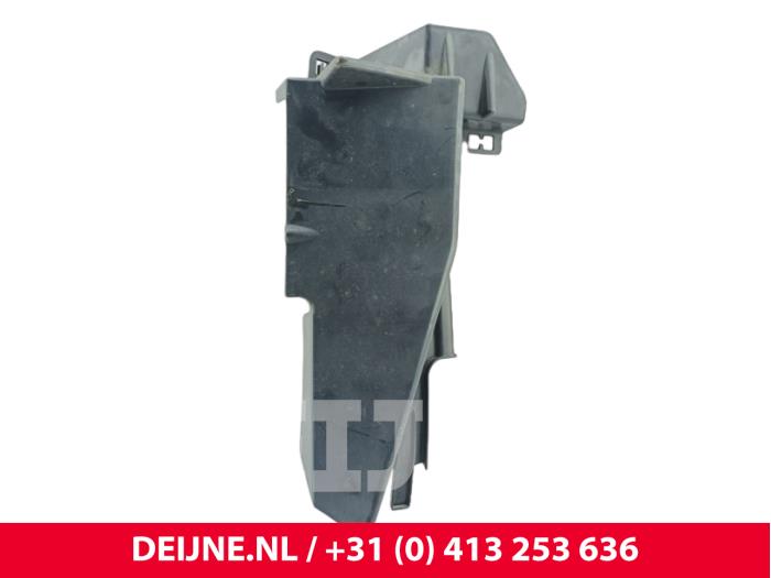 Begagnade Lufttratt Renault Master III (FV) 2.3 dCi 135 16V FWD Pris € 48,40 Inklusive moms erbjuds av van Deijne Onderdelen Uden B.V.