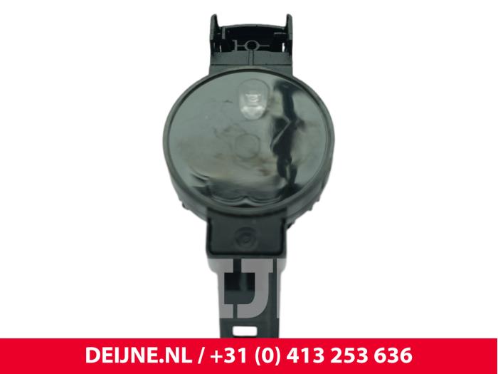 Begagnade Regnsensor Mercedes Sprinter 3t (910.6) 215 CDI 2.0 D FWD Pris € 30,25 Inklusive moms erbjuds av van Deijne Onderdelen Uden B.V.