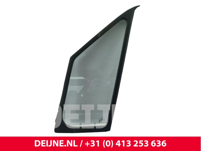Usados Ventanilla triangular izquierda delante Mercedes Sprinter 3,5t (907.6/910.6) 317 CDI 2.0 D RWD Precio € 66,55 IVA incluido ofrecido por van Deijne Onderdelen Uden B.V.