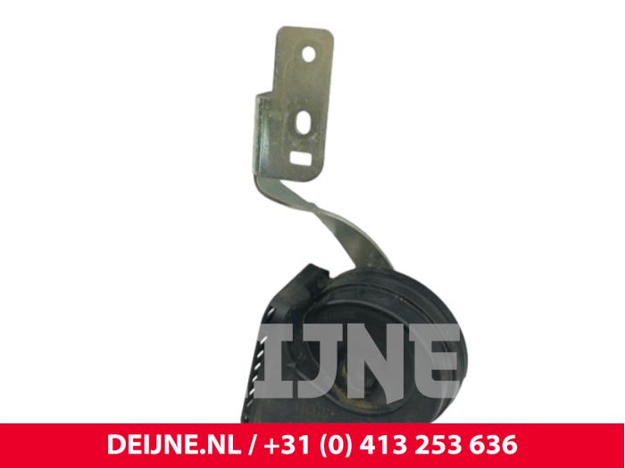 Używane Klakson Volvo C40 Recharge (XK) Recharge Twin 78 kWh Cena € 30,25 Z VAT oferowane przez van Deijne Onderdelen Uden B.V.