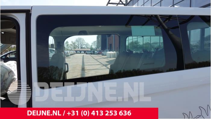 Usados Ventanilla triangular izquierda detrás Ford Transit Custom 2.0 TDCi 16V Eco Blue 105 Precio de solicitud ofrecido por van Deijne Onderdelen Uden B.V.