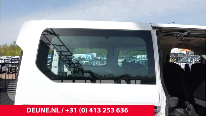Usados Ventanilla triangular derecha detrás Ford Transit Custom 2.0 TDCi 16V Eco Blue 105 Precio de solicitud ofrecido por van Deijne Onderdelen Uden B.V.