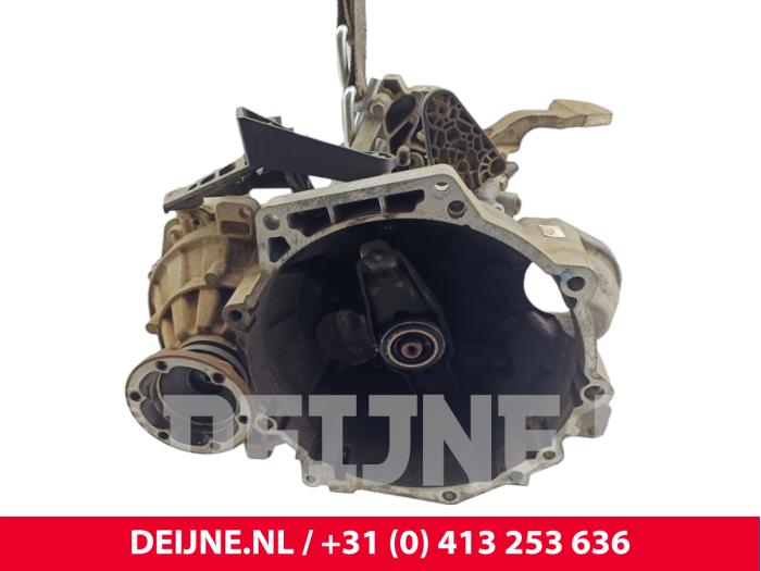 Gebrauchte Getriebe Volkswagen Caddy IV 2.0 TDI 102 Preis € 907,50 Mit Mehrwertsteuer angeboten von van Deijne Onderdelen Uden B.V.