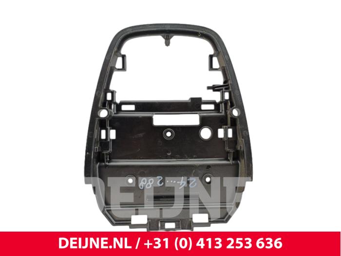 Używane Rózne elementy plastikowe Volvo V90 II (PW) 2.0 D3 16V Cena € 30,00 Procedura marży oferowane przez van Deijne Onderdelen Uden B.V.