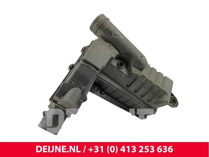 Begagnade Luftfilterhus Volkswagen Caddy III (2KA,2KH,2CA,2CH) 1.9 TDI Pris € 42,35 Inklusive moms erbjuds av van Deijne Onderdelen Uden B.V.