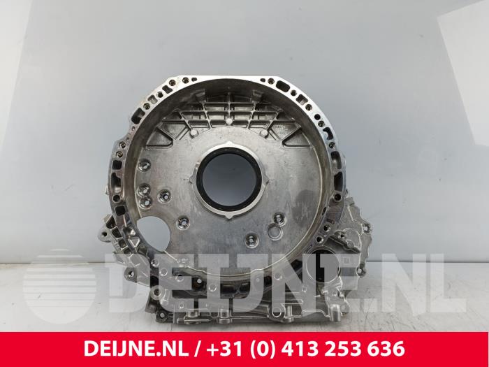 Usagé Couvercle de distribution Mercedes Sprinter 3,5t (907.6/910.6) 319 CDI 2.0 D RWD Prix € 96,80 Prix TTC proposé par van Deijne Onderdelen Uden B.V.