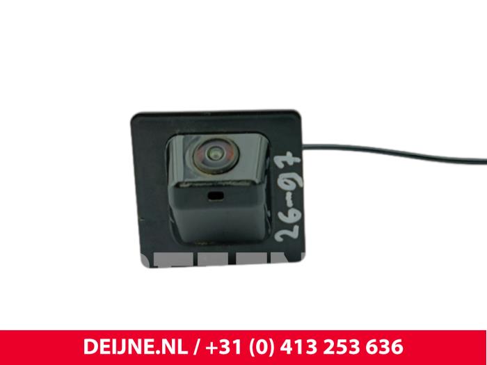 Używane Kamera cofania XPENG G6 RWD Standard Range 66/68.5 kWh Cena € 302,50 Z VAT oferowane przez van Deijne Onderdelen Uden B.V.
