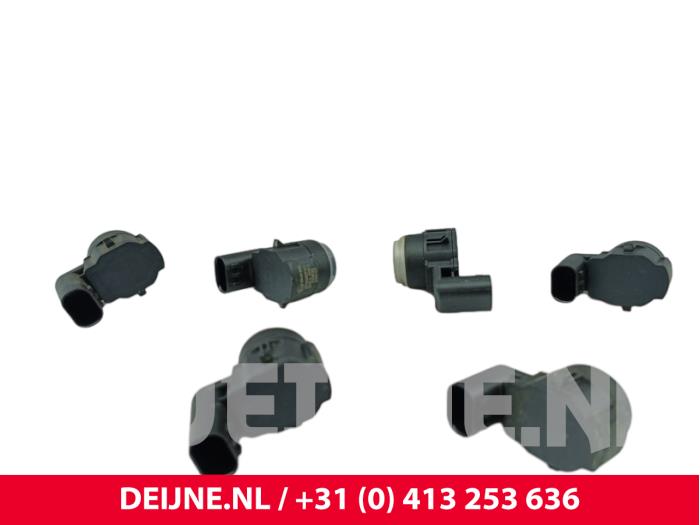 Gebrauchte PDC Sensor Set XPENG G6 RWD Standard Range 66/68.5 kWh Preis € 121,00 Mit Mehrwertsteuer angeboten von van Deijne Onderdelen Uden B.V.