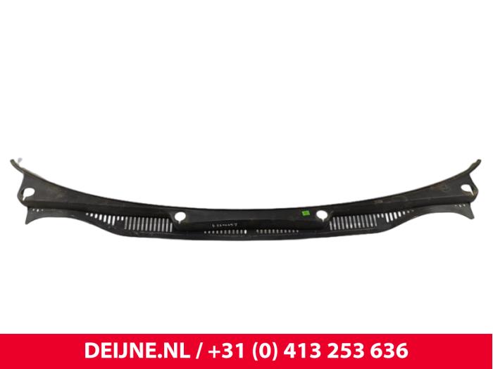 Używane Parawan Volkswagen Caddy IV 2.0 TDI 150 Cena € 18,15 Z VAT oferowane przez van Deijne Onderdelen Uden B.V.